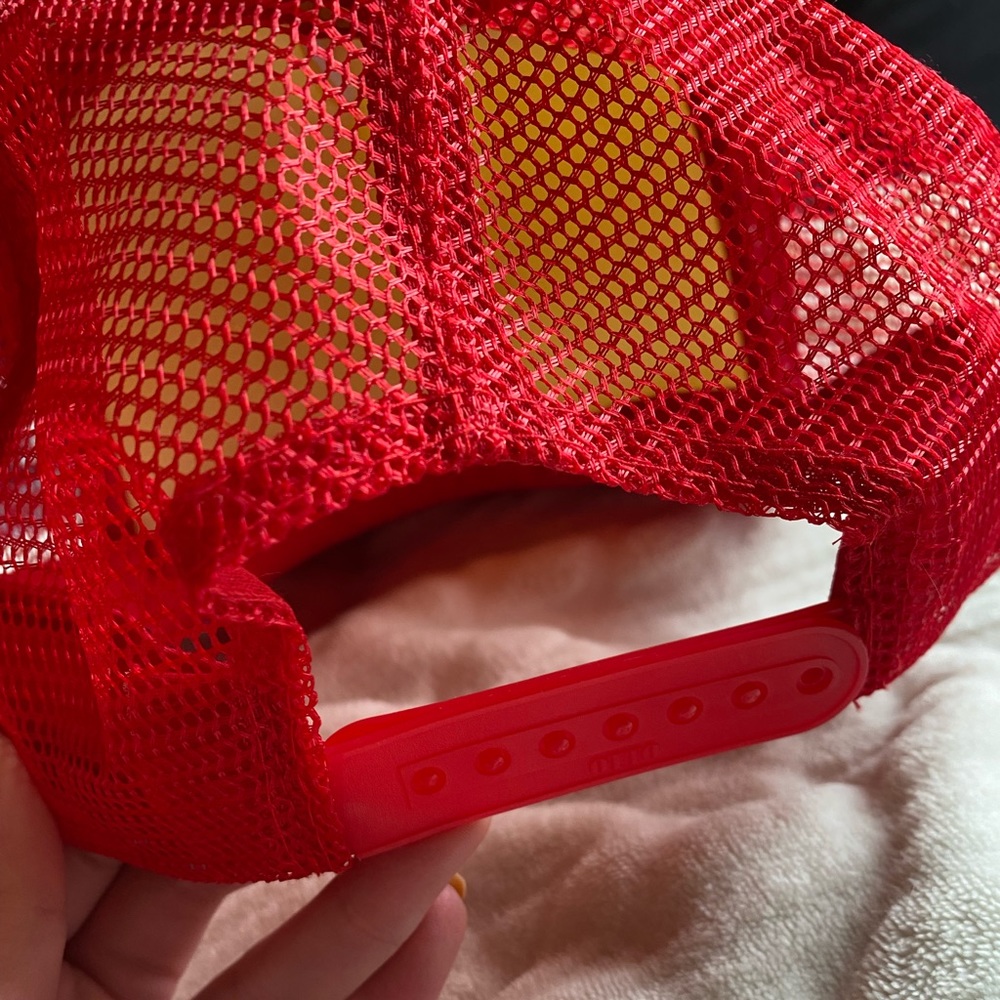 Never worn Red Paddle Co snap back hat - Picture 4 of 4